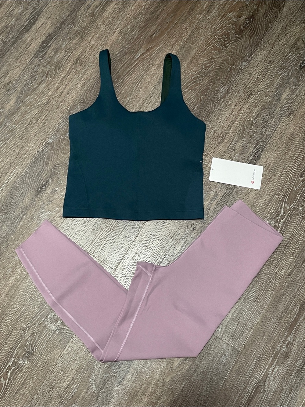 NWT/Like New Lululemon Glow Up Set. Size 6